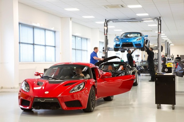 新型EVスポーツカー『SP:01の生産を英国工場で開始