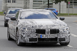 BMW 8シリーズ、市販モデルの姿を激写…LED光らせ公道テスト 画像