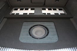 カスタム・オーディオマシン SpecialFeature!! PORSCHE CAYENNE（オーナー：中溝一馬さん）　by　 custom&car Audio PARADA　前編 画像