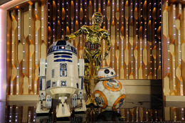 『スター・ウォーズ』BB-8ら、「嵐」とのSPステージリハーサルに登場 画像