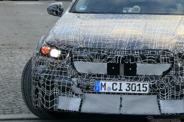 BMWの最強セダン『M5』がついにハイブリッド化！歴代最高「811馬力」の衝撃 画像