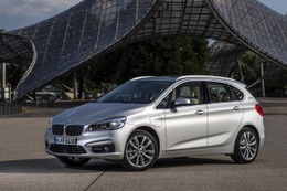 BMW 2シリーズ アクティブ ツアラー、PHVモデルを追加…488万円より 画像
