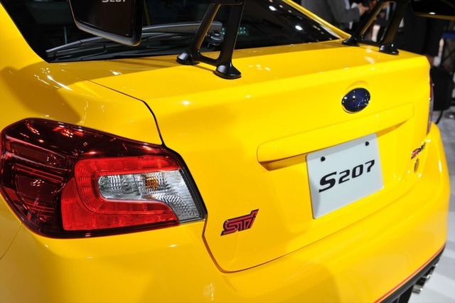 スバル WRX STI S207（東京モーターショー15）
