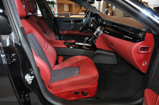 マセラティ クアトロポルテ GT S  ゼニア・エディション・インテリア装着車（大阪モーターショー15）
