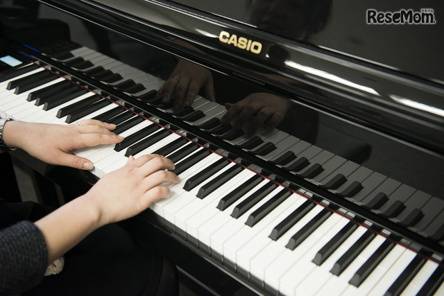 グランドピアノ同様の鍵盤のタッチ（撮影：平岩享）