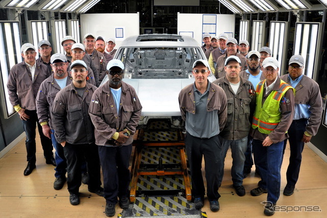 米国テネシー州チャタヌーガ工場で試作が開始された新型SUVのホワイトボディ