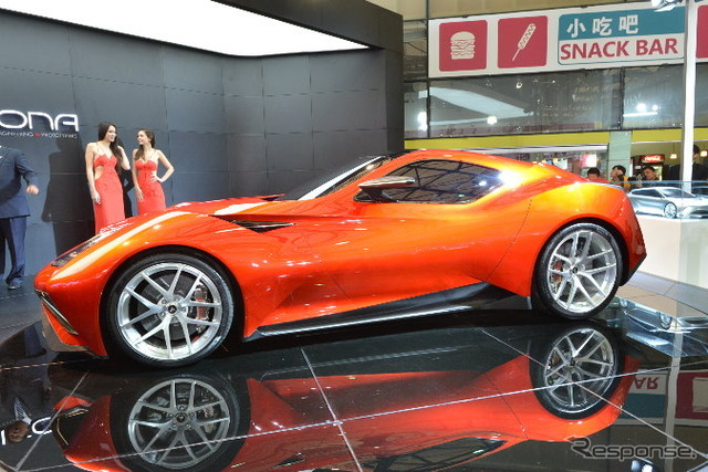 中国ICONA社の新型スーパーカー、ヴルカーノ