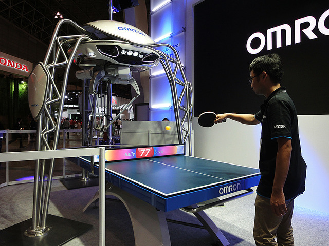オムロン2016年版卓球ロボット「フォルフェウス（FORPHEUS）」（CEATEC JAPAN 2016 幕張メッセ 10月4～7日）