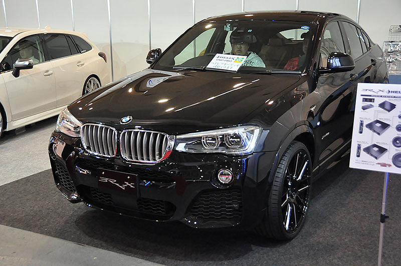 BMW X4 by AV関西 堺店