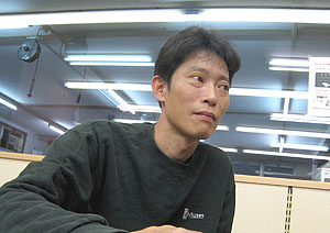 （アミューズ）代表　岡本氏