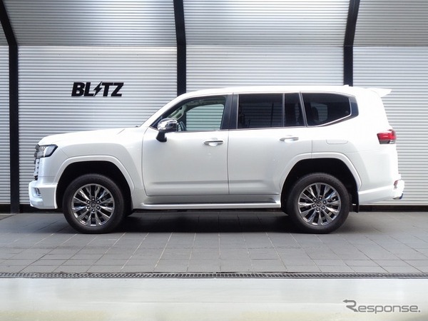 ランクル300』を“アゲる”ブリッツの車高調キット「DAMPER ZZ-Rリフト