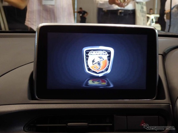 アバルト124スパイダー】7型ディスプレイに浮かぶのは“マツコネ”とは