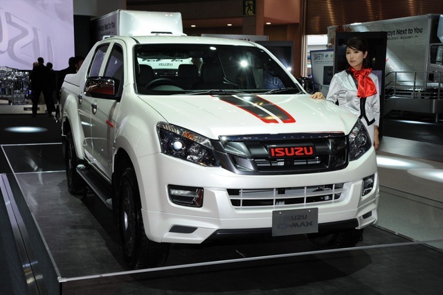 東京モーターショー15 いすゞ D Max 海外主力のピックアップ 詳細画像 Push On Mycar Life