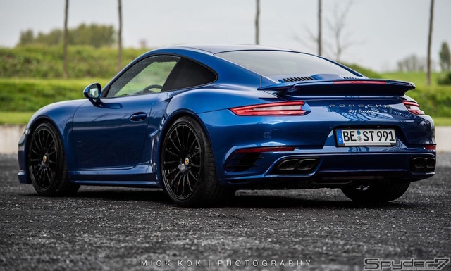 極限のポルシェ 911ターボs 675馬力 最高速363km Hの Blue Arrow 独チューナーが公開 Push On Mycar Life