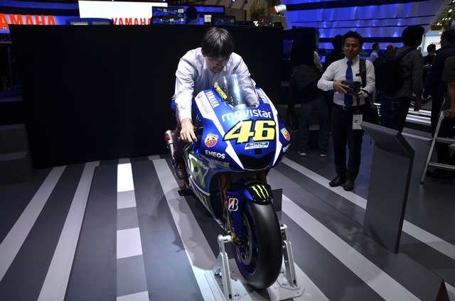 東京モーターショー15 気分はロッシ Motogpレーサーに跨るチャンス Push On Mycar Life