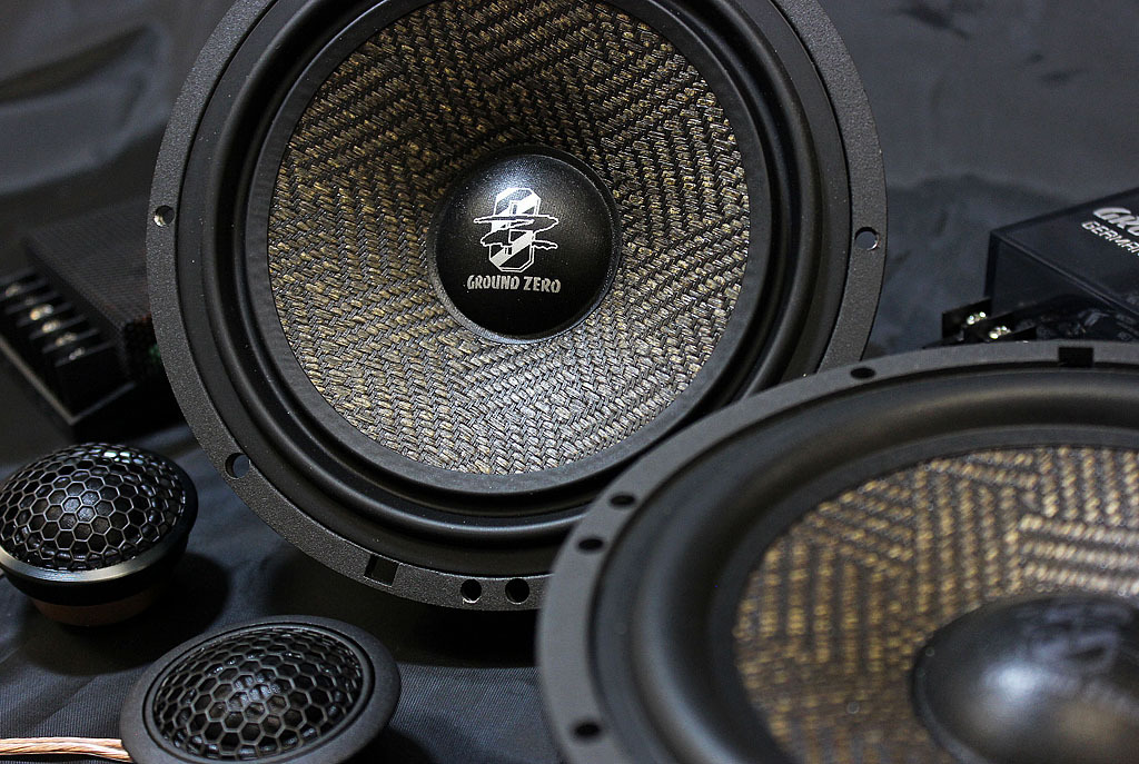 ground zero サブウーファーボックス、アンプ、スピーカーその他