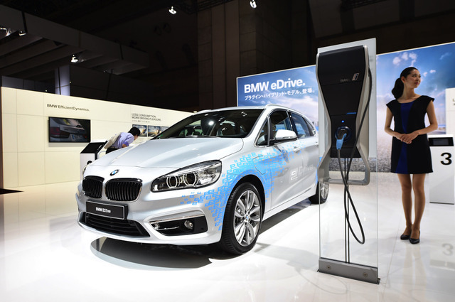 東京モーターショー15 Bmw 225xe 2シリーズアクティブツアラーがphv化 モーターで4wdに 詳細画像 Push On Mycar Life