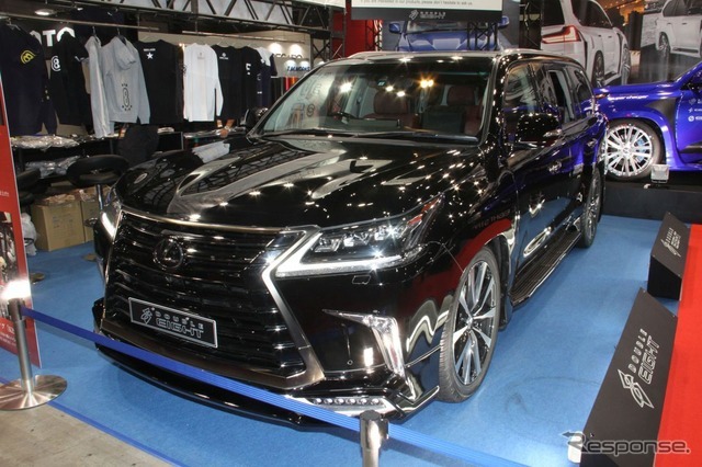 東京オートサロン17 8人乗りを4人乗りに改造した2300万円のストレッチレクサス Push On Mycar Life