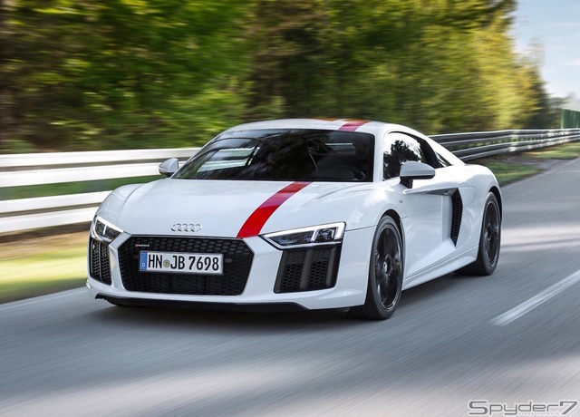 R8 V10