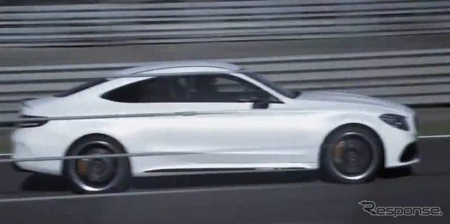 メルセデスAMG C63Sクーペ改良新型のティザーイメージ