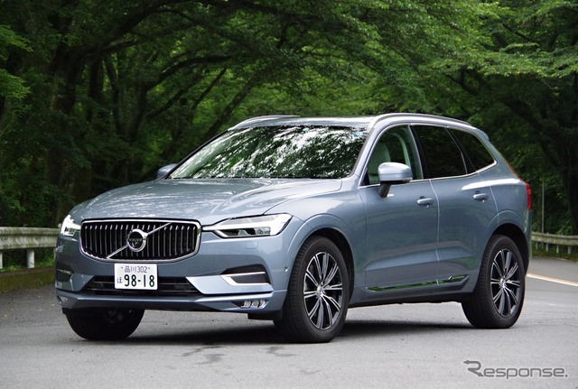 ボルボ XC60 D4 AWD Inscription（参考画像）