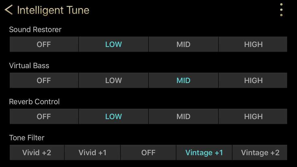 クラリオン『フルデジタルサウンド』のチューニングアプリ『Z-tune』の操作画面。