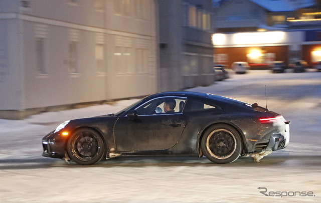 ポルシェ 911 次期型スクープ写真