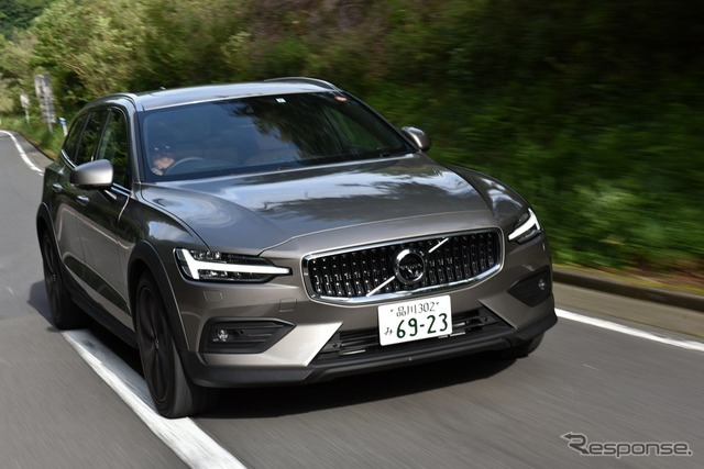 ボルボ V60クロスカントリー（ポールスター・パフォーマンス・ソフトウェア仕様）