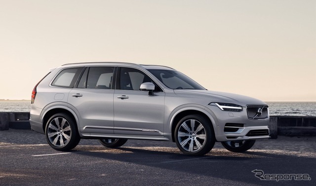 ボルボ XC90 インスクリプション T8 ツインエンジン