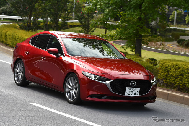 マツダ3新型 セダン（1.8 SKYACTIV-D）