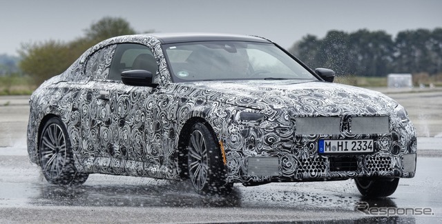BMW 2シリーズ・クーペ 次期型のプロトタイプ