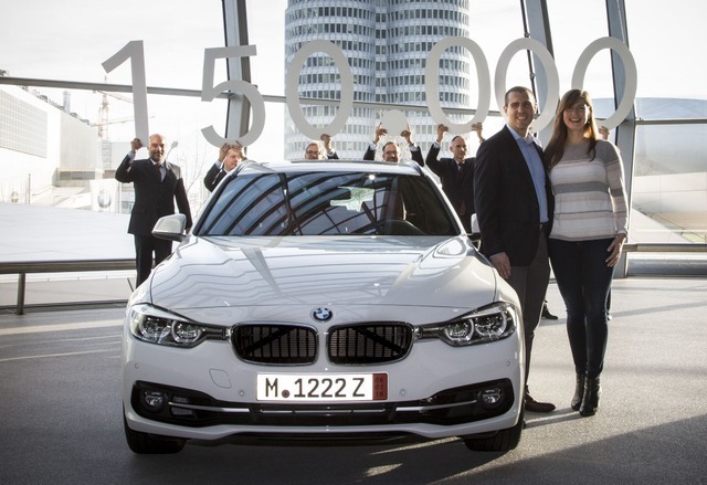 BMWの独ミュンヘンのBMWヴェルトでの新車の引き渡しが累計15万台に到達