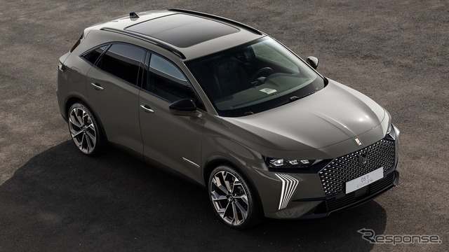 DS 7 改良新型の「E-TENSE 4x4 360」