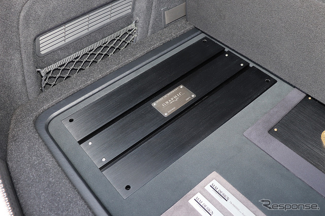 「外部パワーアンプ」が搭載されたオーディオカーの一例（製作ショップ：AVカンサイ＜大阪府＞）。