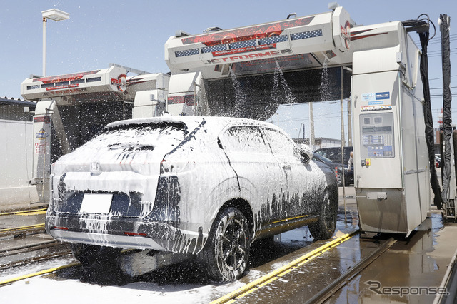 1回あたり300円、10分で施工できる凄技コーティング、洗車機との相性も抜群『CCウォーターゴールド』が選ばれる理由