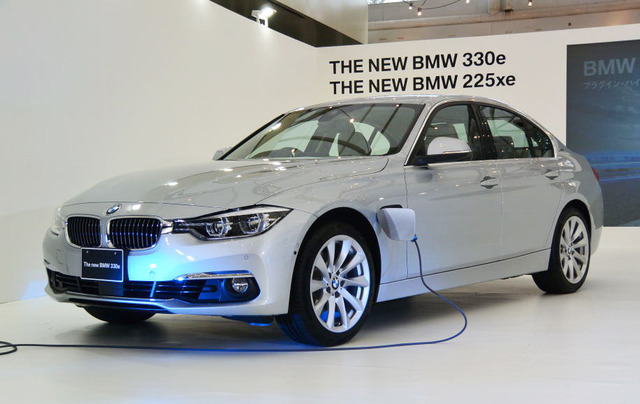 BMW 330e