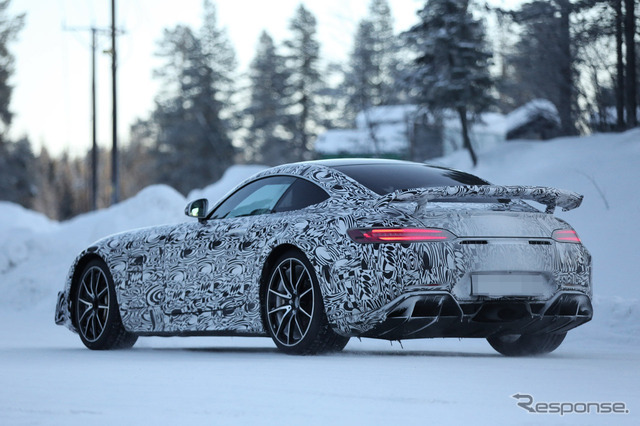 メルセデスAMG GT-Rスクープ写真