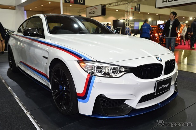 BMW M4 クーペ with Mパフォーマンスパーツ（東京オートサロン16）