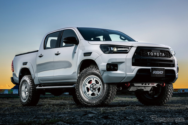 A-LAP-05X × TOYOTA HILUX