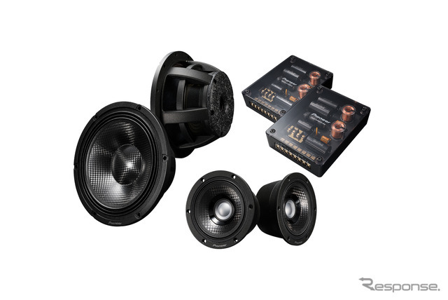 単独で3ウェイスピーカーシステムを構築できる「TS-Z1GR」（税込み希望小売価格77万円）
