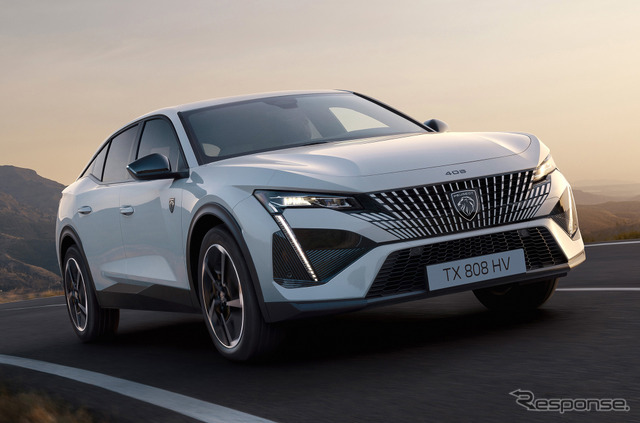 プジョー『408 GT Hybrid』