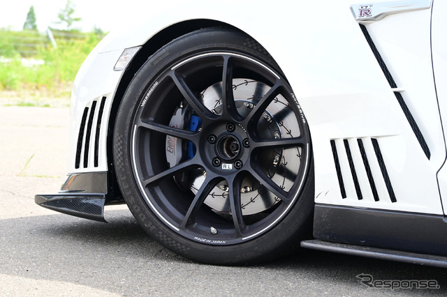 【1ピース vs 2ピースホイール】構造の違いとメリット・デメリットを徹底解説～カスタムHOW TO～