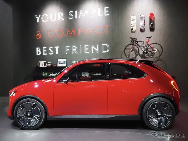 マツダ・ビジョン・クロスコンパクト(ジャパンモビリティショー2025)