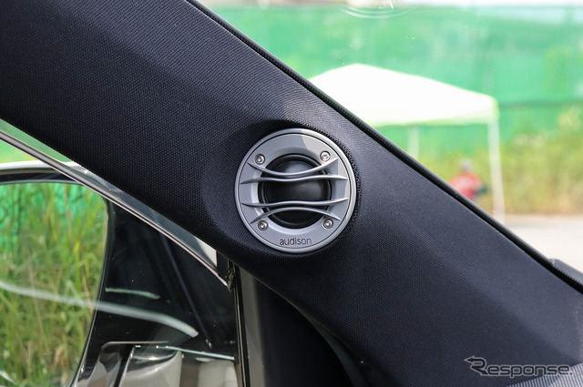 『アークライド』(千葉県浦安市)にて製作されたオーディオカーの一例。