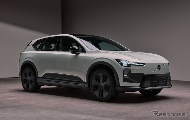 ボルボ EX60 クロスカントリー