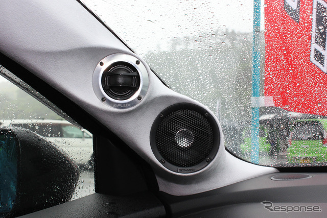 「カーオーディオ・プロショップ」にて製作されたオーディオカーの一例(製作ショップ:カーズファクトリーシュティール<山形県>)。