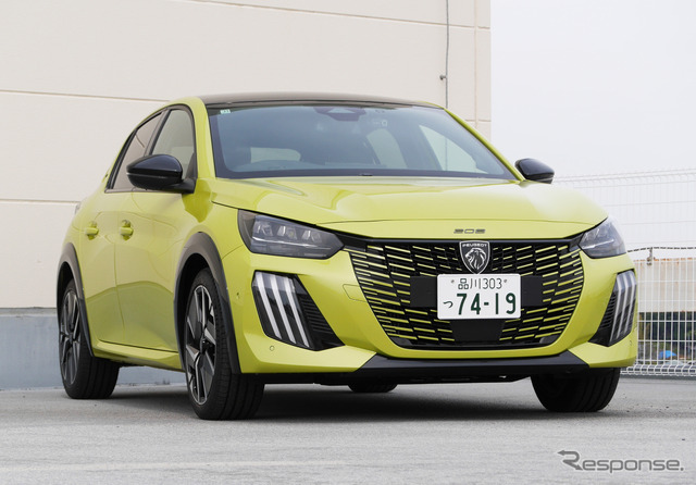 プジョー 208 GTハイブリッド