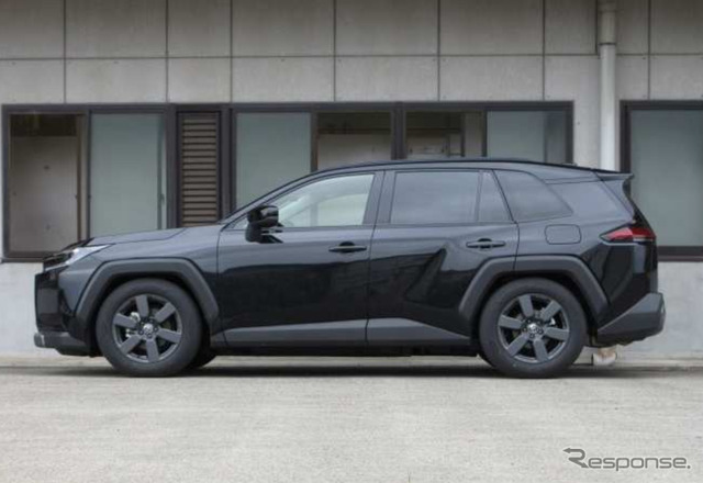 サステックプロCR RAV4装着例(最下部車高:フロント 55mmダウン / リア 54mmダウン)