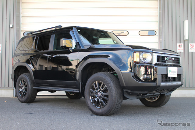 テイン 4x4ダンパースポーツ ランドクルーザー250装着例(基準車高純正比 フロント:40mmアップ / リア:50mmアップ)