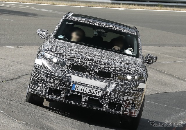 BMW iX5 M 市販型のプロトタイプ